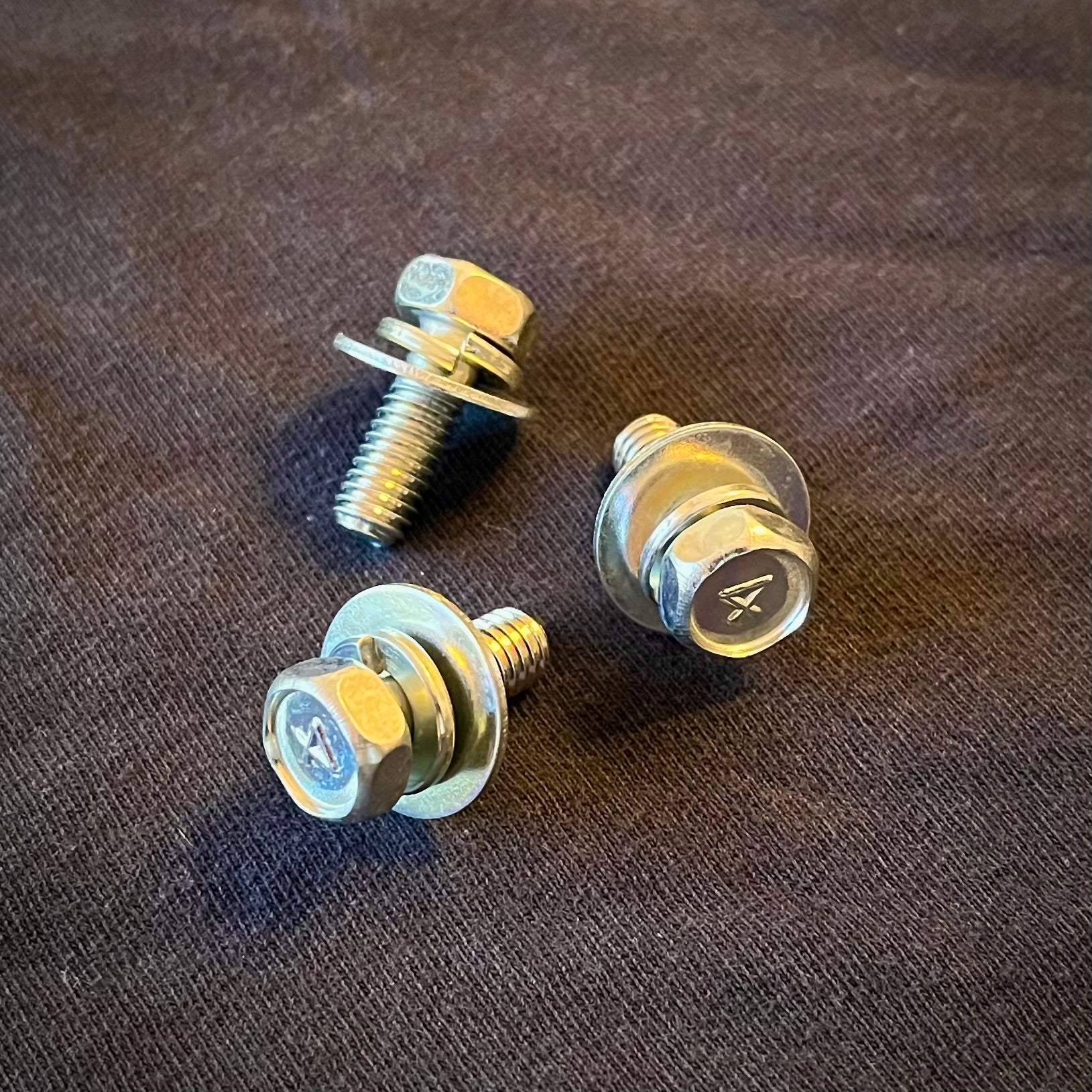 Class-4 JIS M6 SEMS bolts are packaged with every CompyFab evap separator